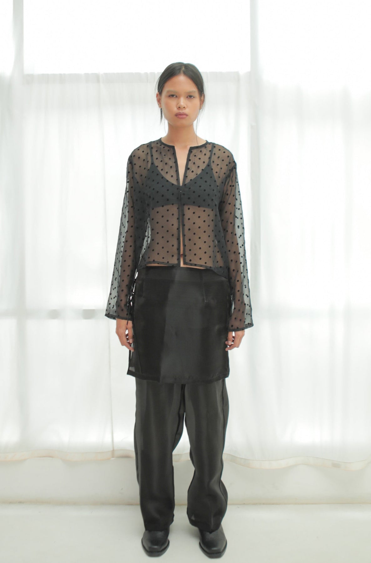 ZIGGI TOP [BLACK]