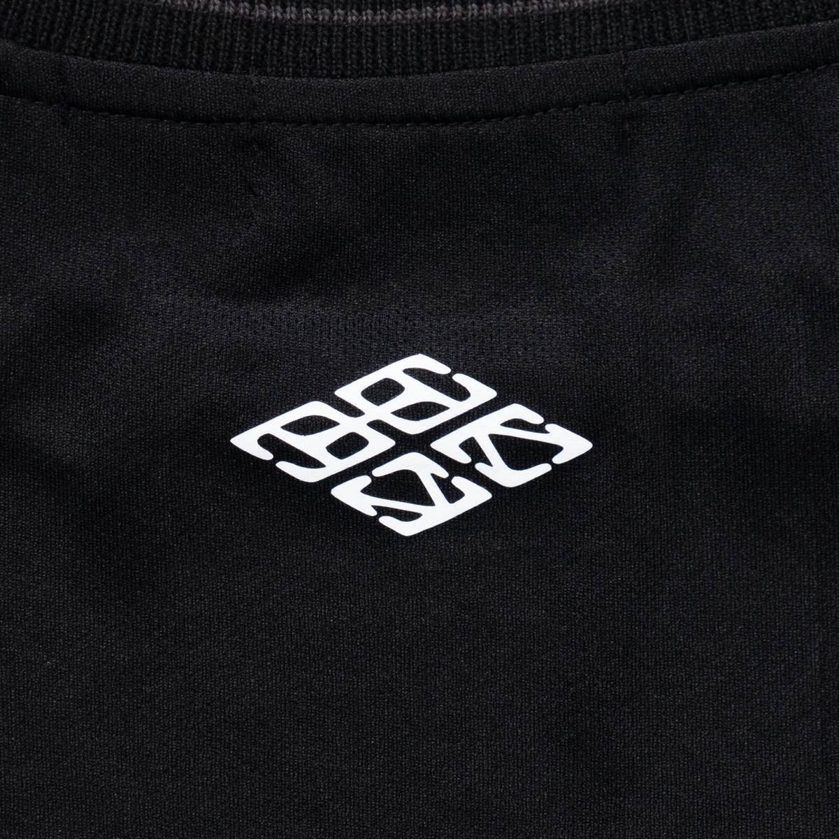 DISORDER L/S ACTIVE T-SHIRT [BLACK]