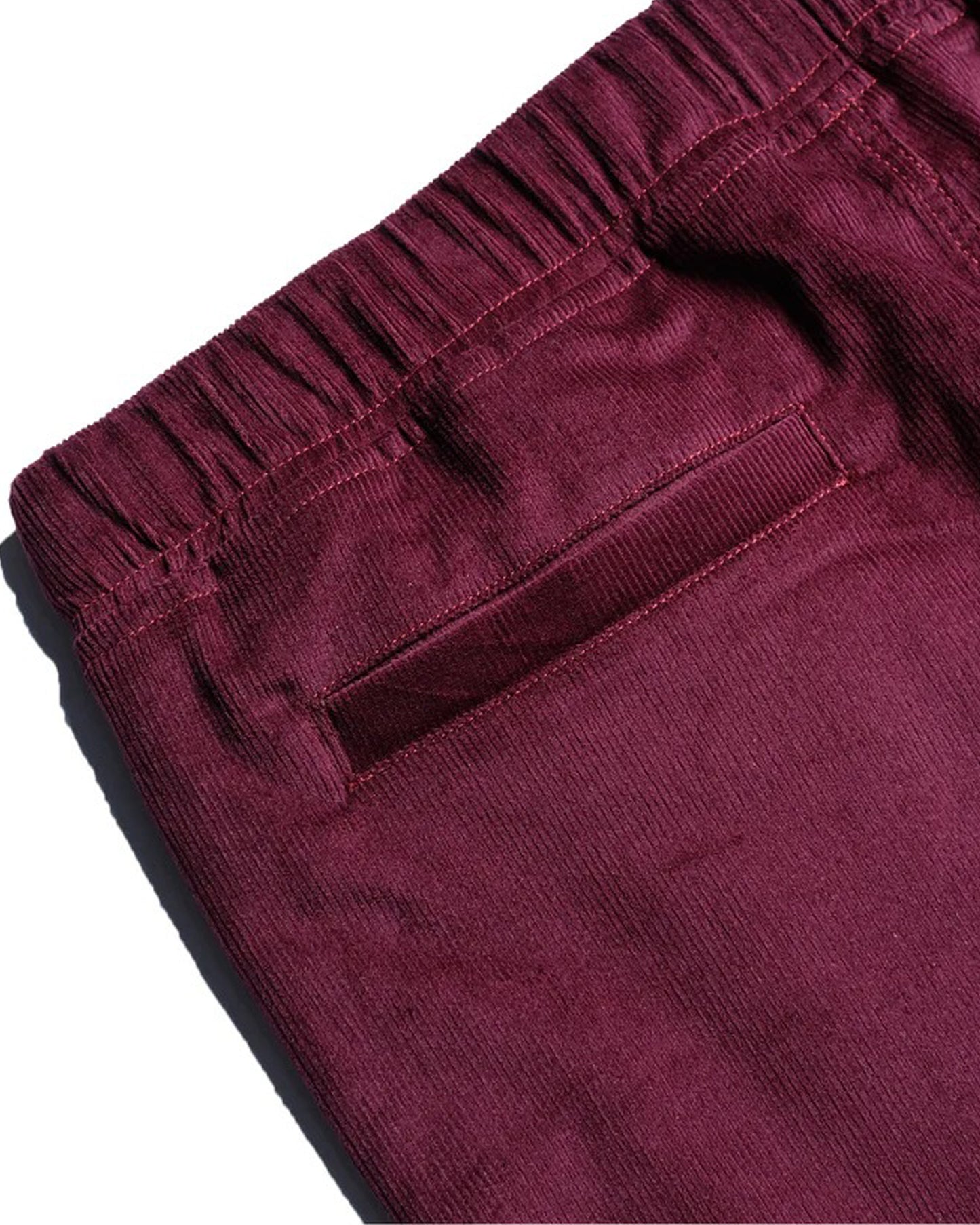Q LOGO SHORTS