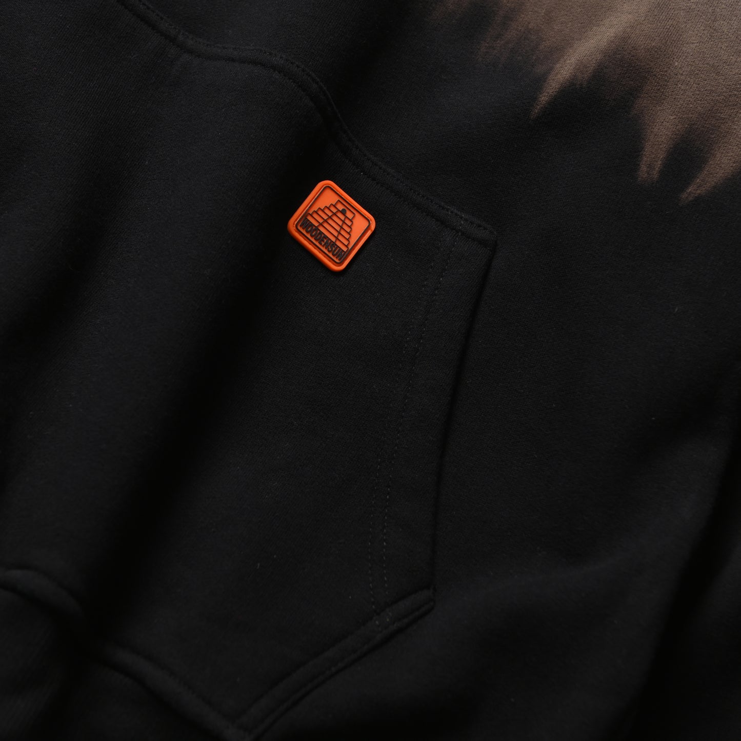 THE NEW WORLD HOODIE