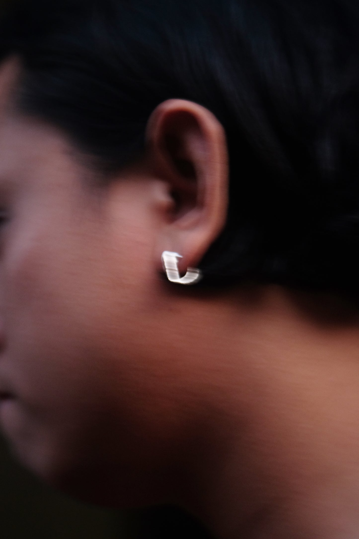 FLUID HOOPS EARRING